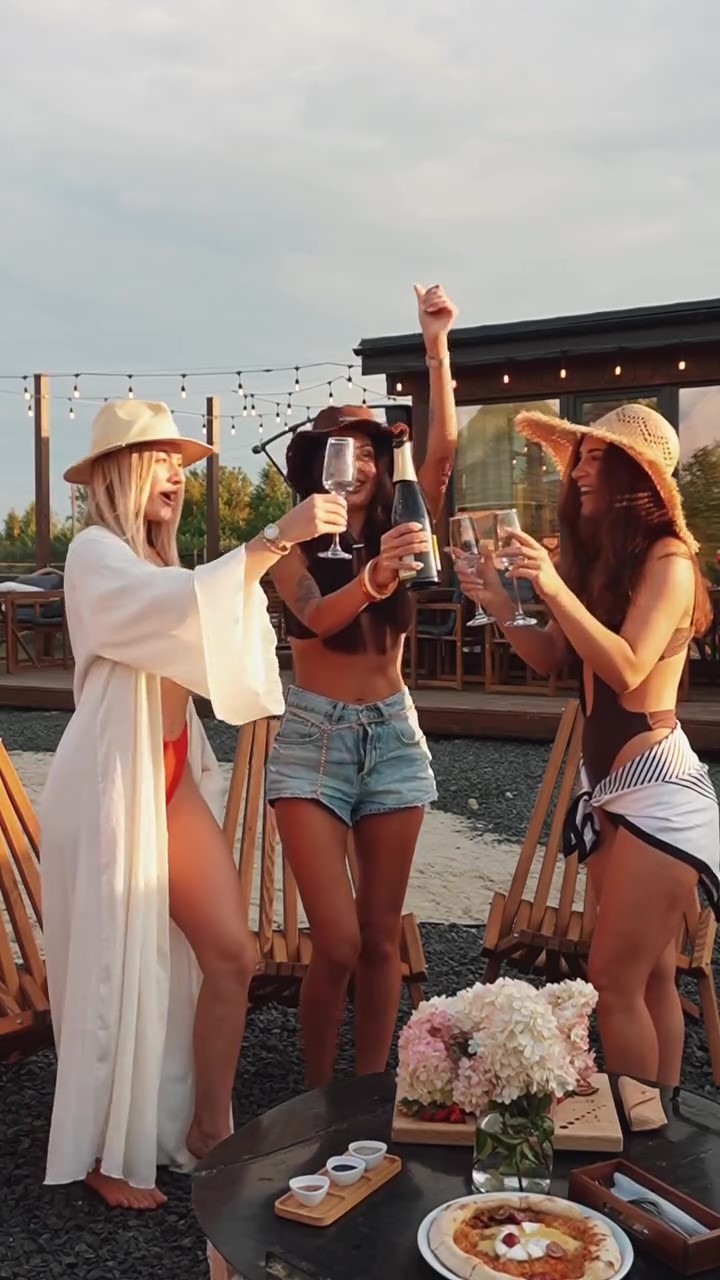 plyaz2 - frame at 0m4s